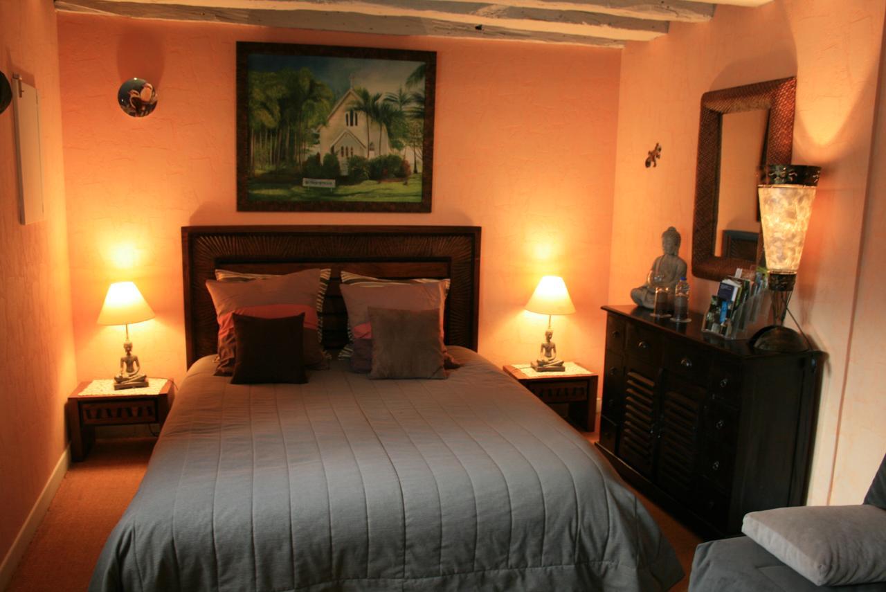 Gites Le Petit Nailly Magny-les-Hameaux Exterior photo
